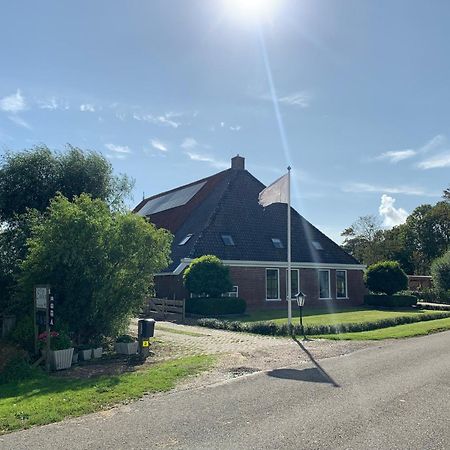 Villa Logeerboerderij De Salix Hitzum Exterior foto